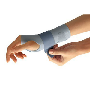 FUTURO™ For Her Slim Silhouette Wrist Support - Right Hand Adjustable